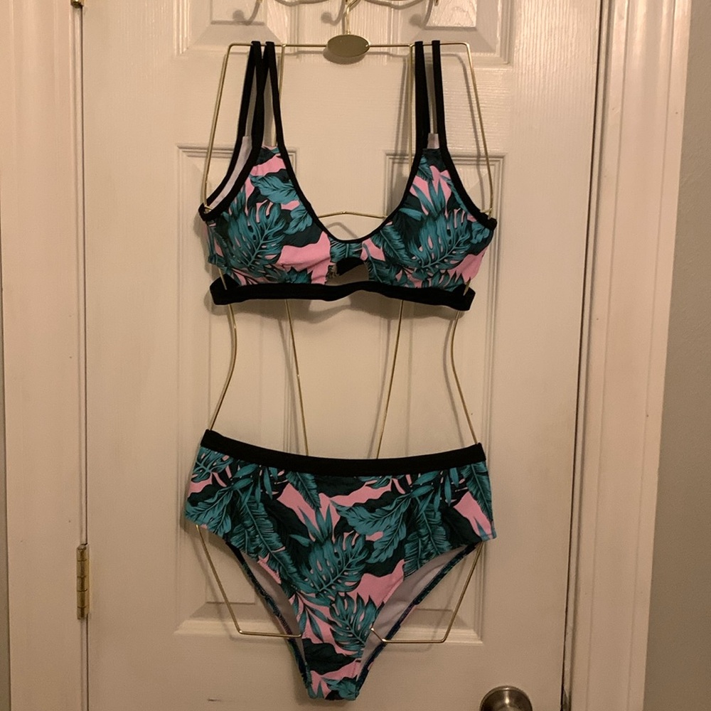 CupShe 2 Piece Bikini Size M